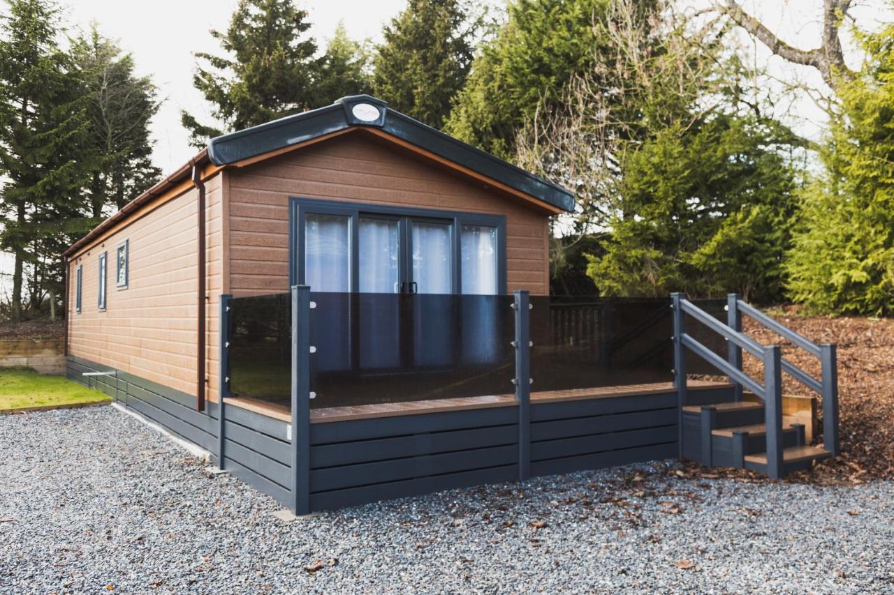Atlas Ovation Lodge Auchterarder Ngoại thất bức ảnh