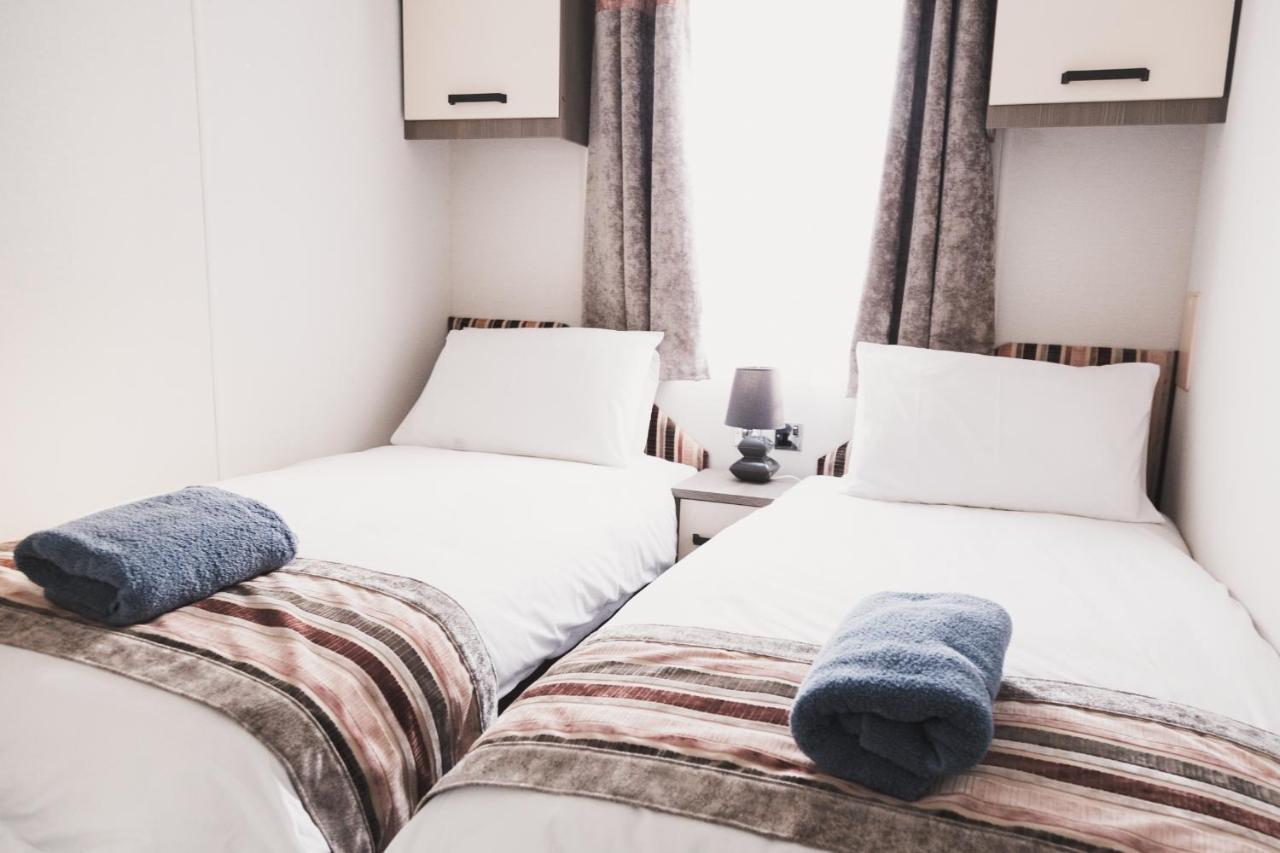 Atlas Ovation Lodge Auchterarder Ngoại thất bức ảnh